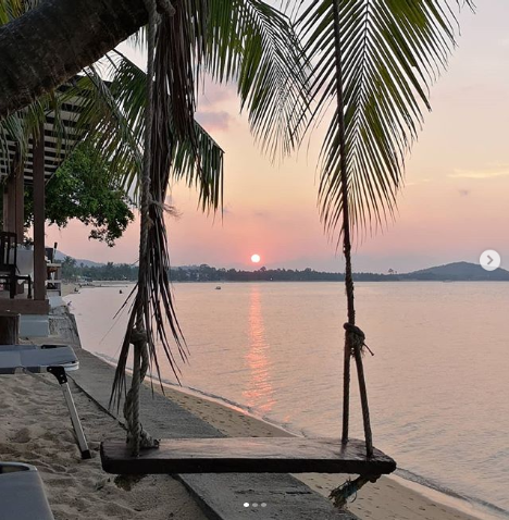 Screenshot_2019-11-18 Peter Sperlich auf Instagram „Watching another fucking beautiful Sundowner with a MaiTai in our Hands[...].png
